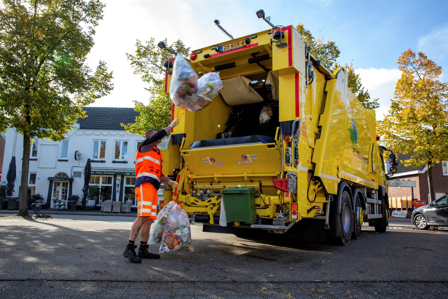 Gemeente Leudal vuilniswagen