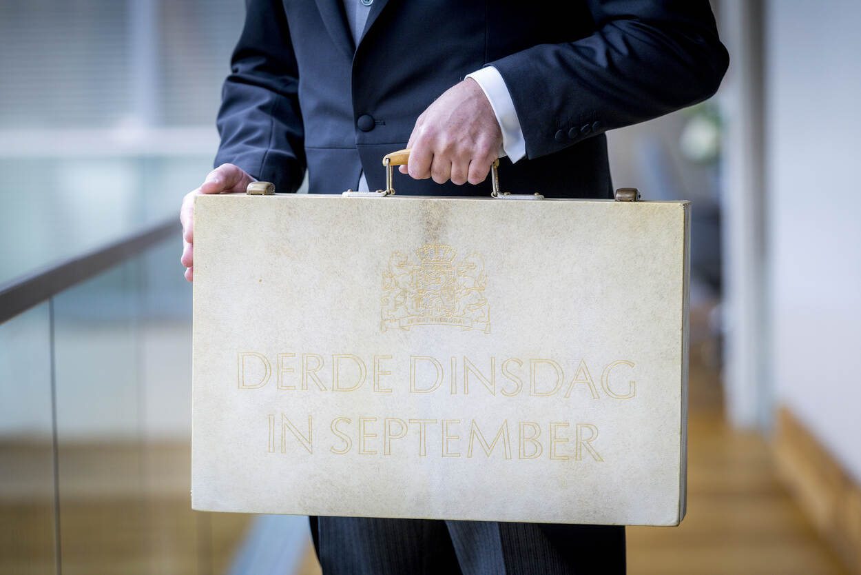 Het koffertje op Prinsjesdag, waarin de miljoenennota zit