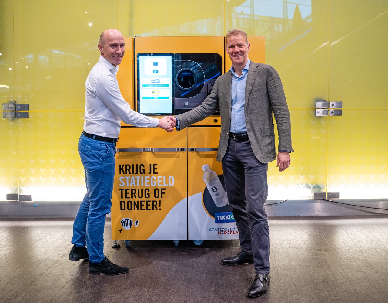 Verpact en Pathe plaatsen statiegeldmachines in bijna alle theaters